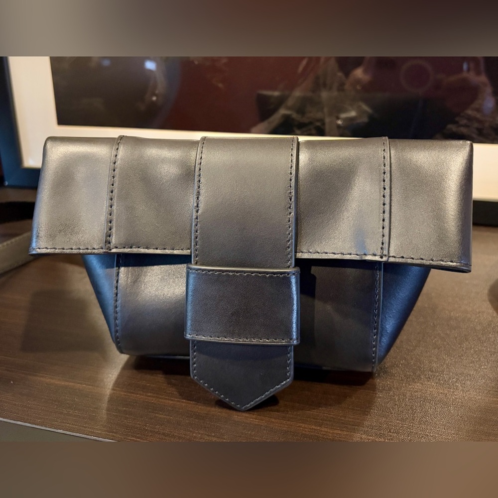 Real leather black Banana Republic crossbody